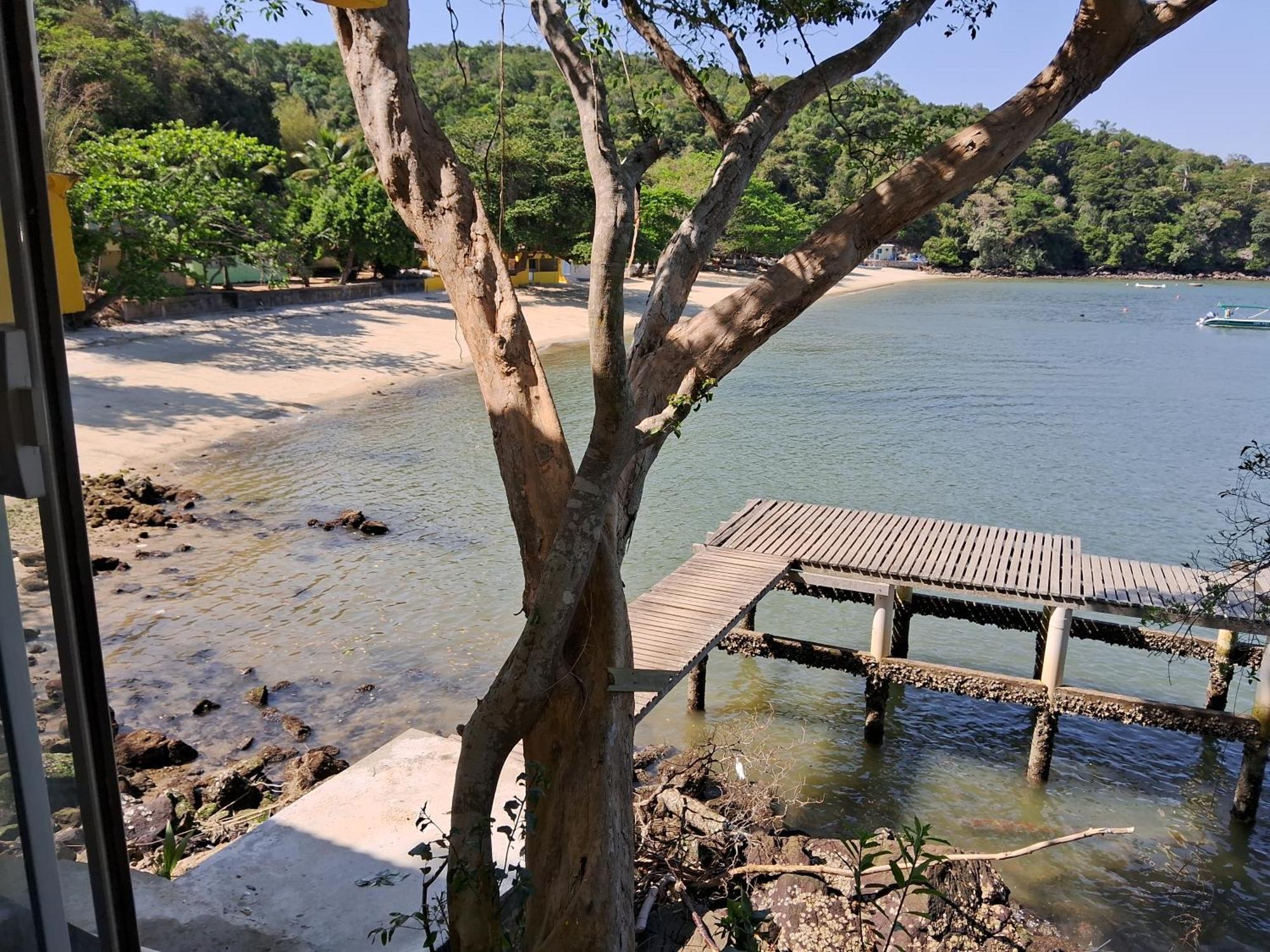 Quarto Ilha Do Martins Praia Do Sul Hotel อีตากวาอี ภายนอก รูปภาพ